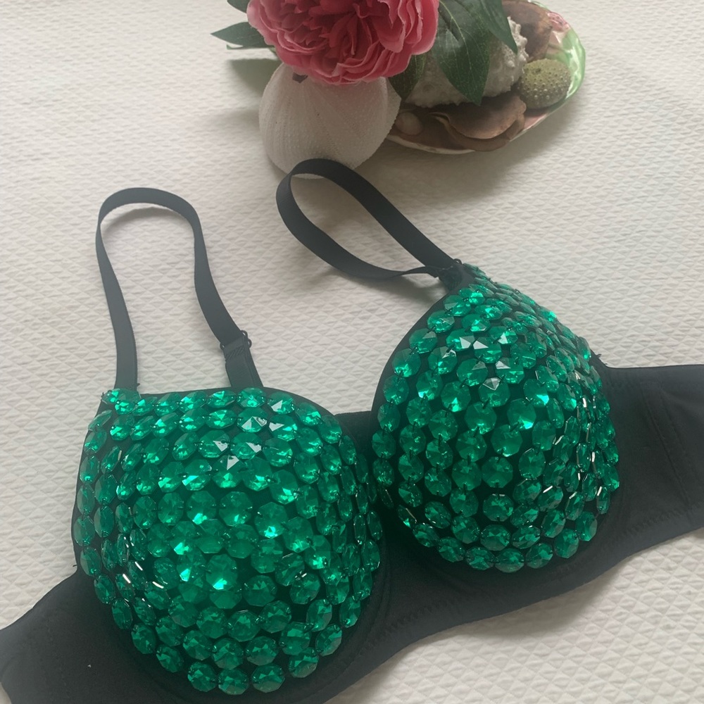 Sexy Rhinestone BodyBra black bra embellished with green acrylic rhinestones π - Picture 1 of 4